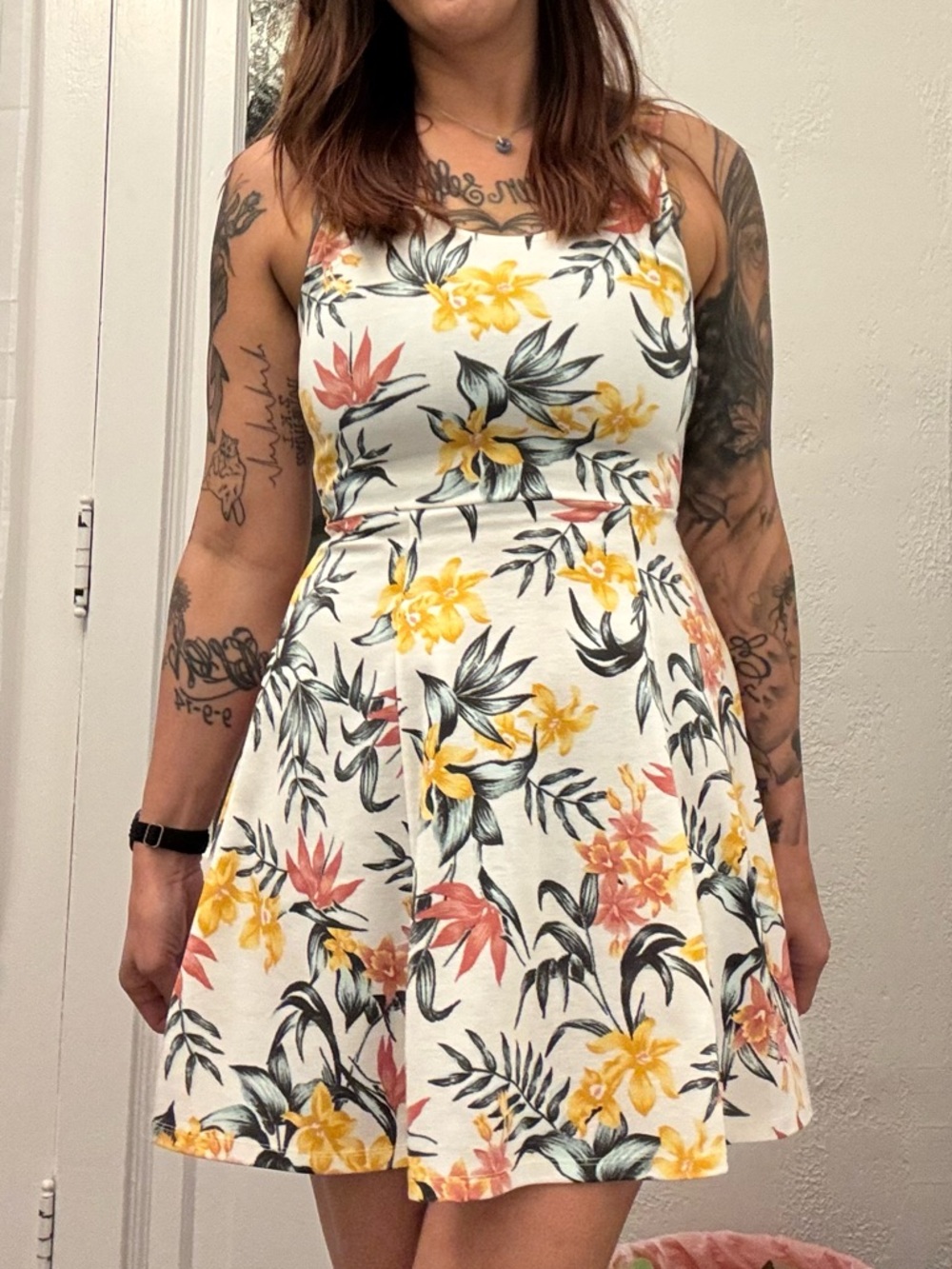 H&M DIVIDED Tropical 🌺 Floral Skater Dress Size 8